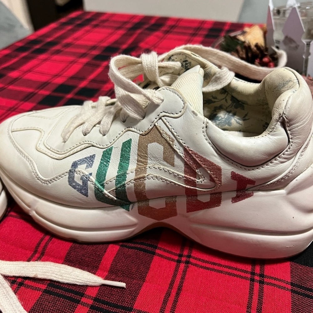 Gucci sneakers